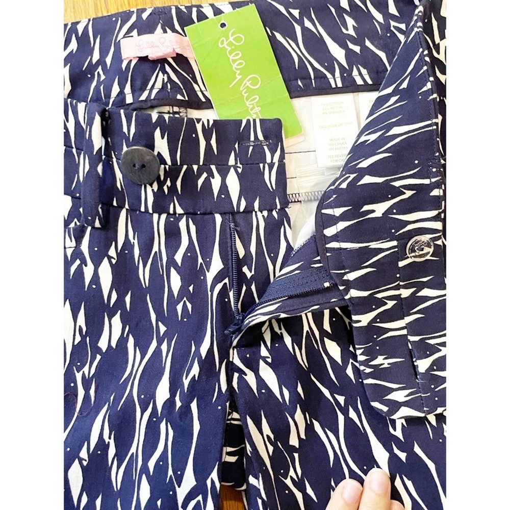 Lilly Pulitzer Capri Pants New School Print Bright Navy Nautical NWT Size 2 - Picture 7 of 10